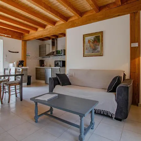 Les Pres Saint Jean Casa vacanze